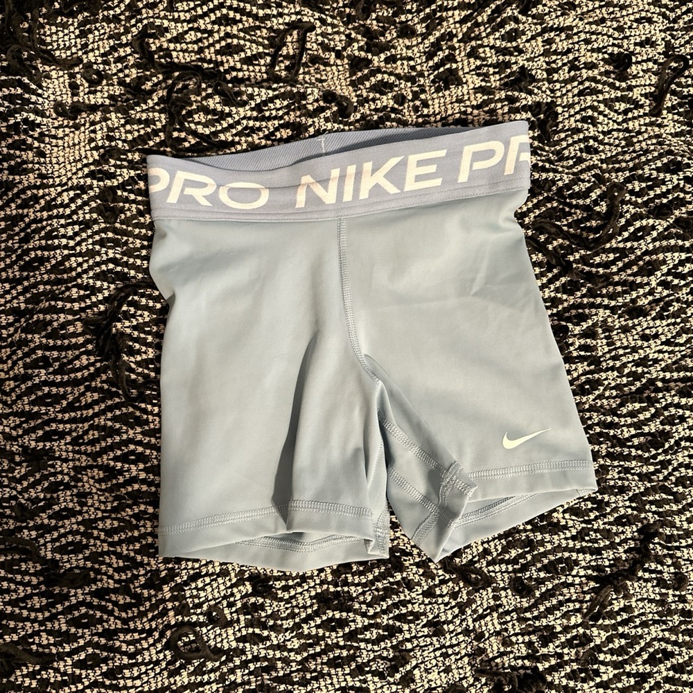 Nike pro XS